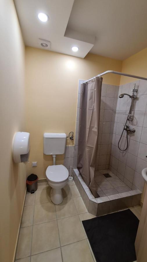 Lucsony Apartman Mosonmagyaróvár Zewnętrze zdjęcie