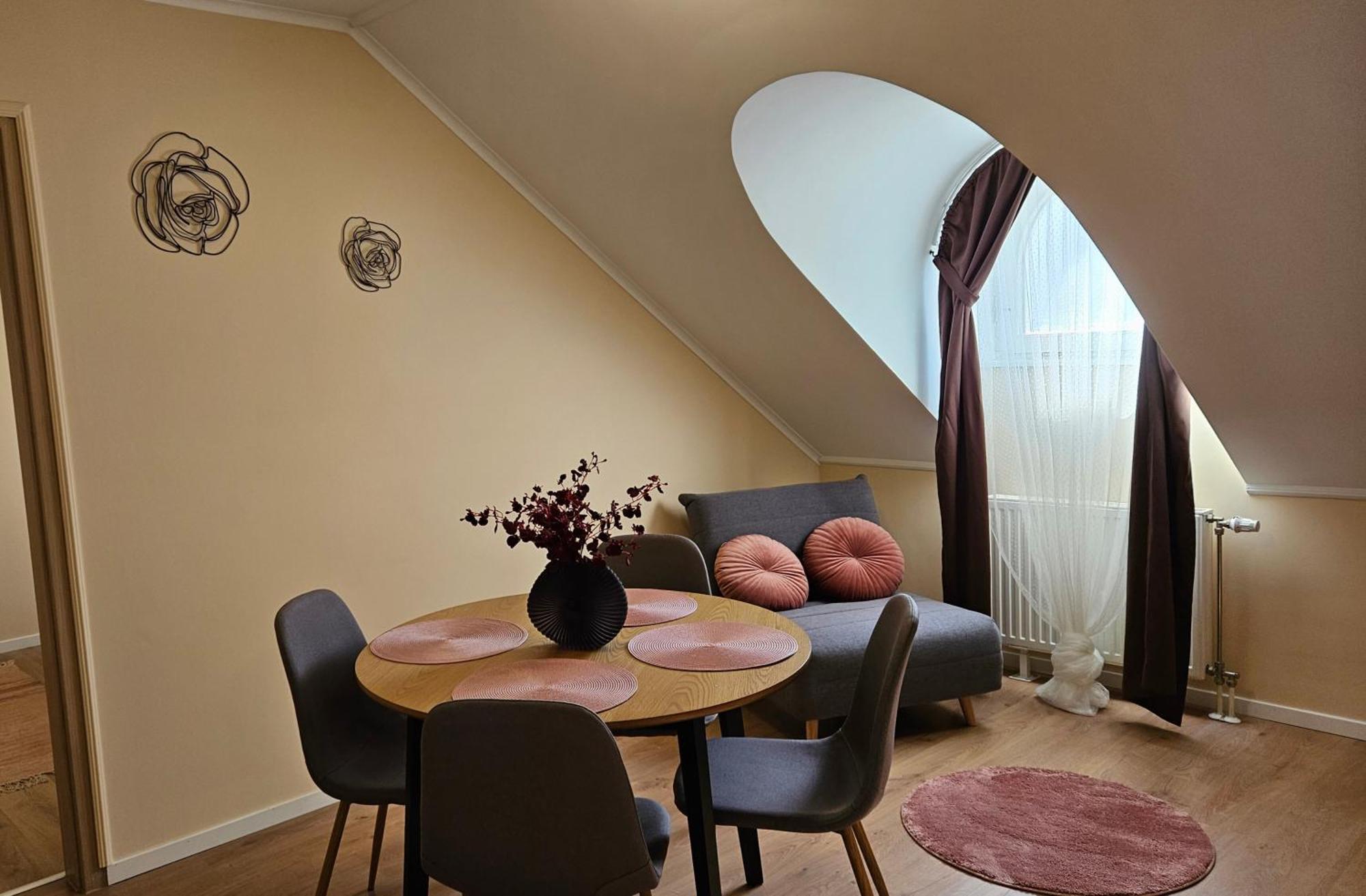 Lucsony Apartman Mosonmagyaróvár Zewnętrze zdjęcie